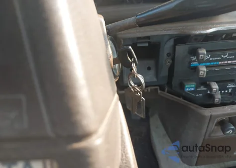 1986 Toyota Camry Dlx from USA, damaged, VIN JT2SV12E2G6028729